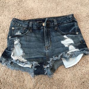 Frayed jean shorts